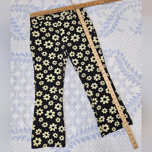 Retro Flower Power Pants - Picture 3 of 10